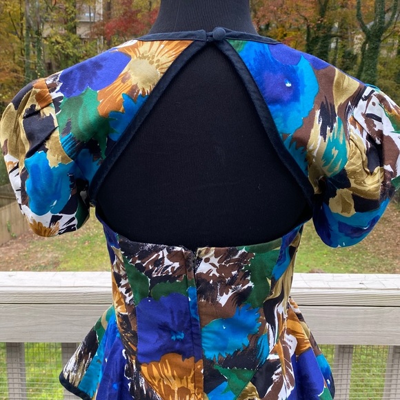 Vintage 80s Open Back Floral Peplum Wiggle Dress - Picture 5 of 11